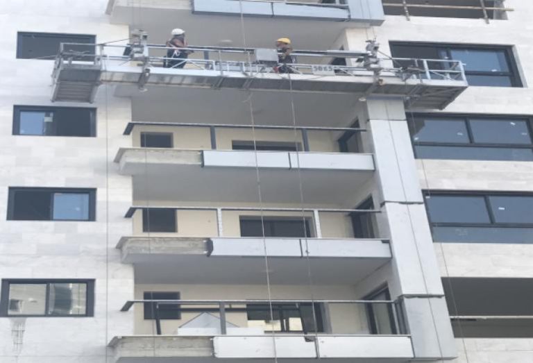 חיפוי אלומיניום 2 מ"מ בניין מגורים ,כפר סבא