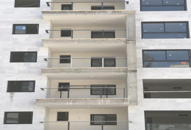 חיפוי אלומיניום 2 מ"מ בניין מגורים ,כפר סבא