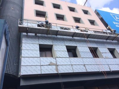 חיפוי אלומיניום 2 מ"מ בניין משרדים ,תל אביב