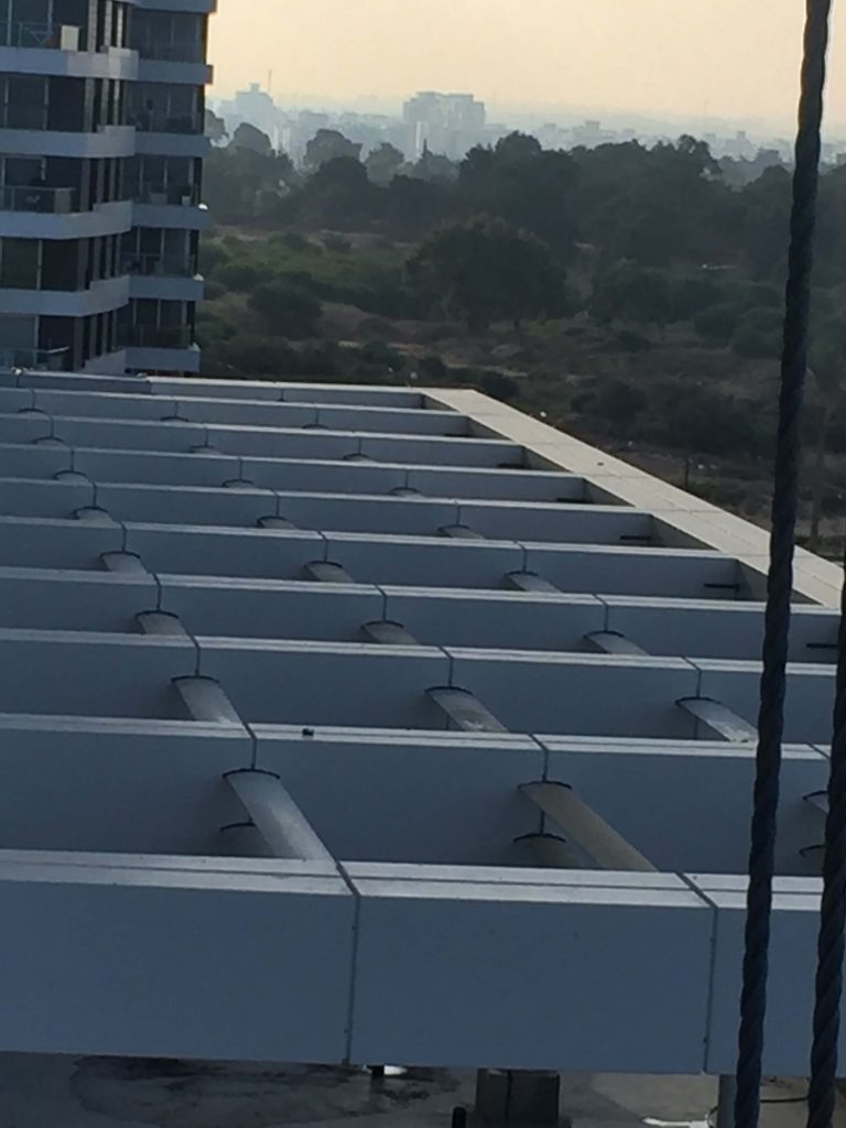 חיפוי אלומיניום 2 מ"מ ,מלון לגון