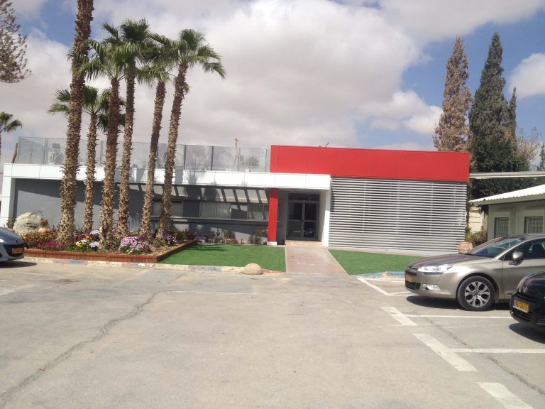 חיפוי אלומיניום 2 מ"מ מפעל פריקלאס ,ים המלח