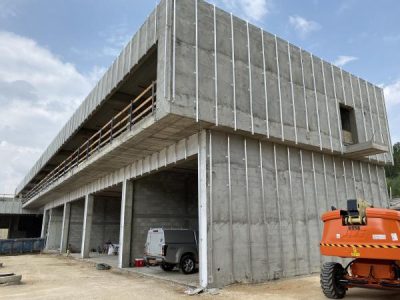 חיפוי אלומיניום 2 מ"מ מרכז מסחרי ,מגדל העמק