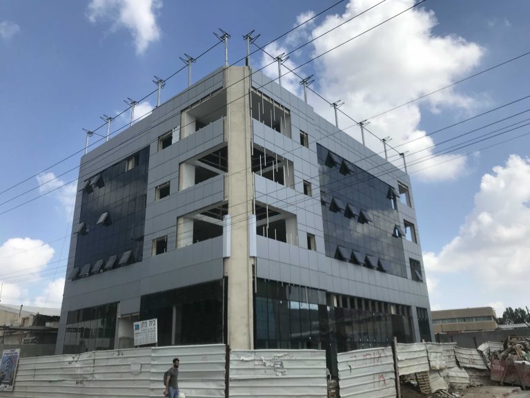 חיפוי אלומיניום 2 מ"מ משרדים ,אור יהודה